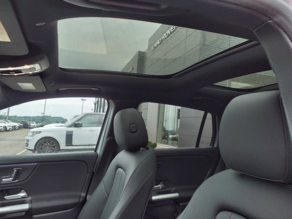 Certified Used 2025 Cirrus Silver Met Mercedes-Benz GLA 250 image 11