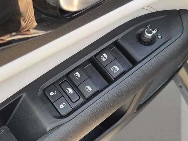 2022 Jeep Compass Limited - Photo 18