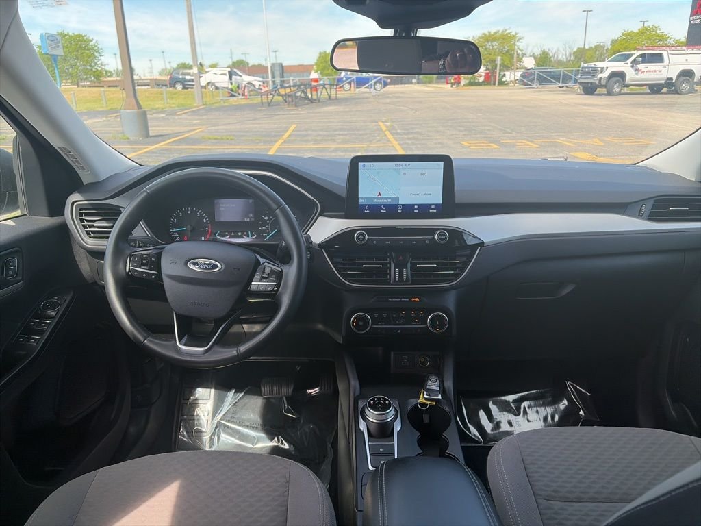 Used 2022 Silver Ford SE image 20