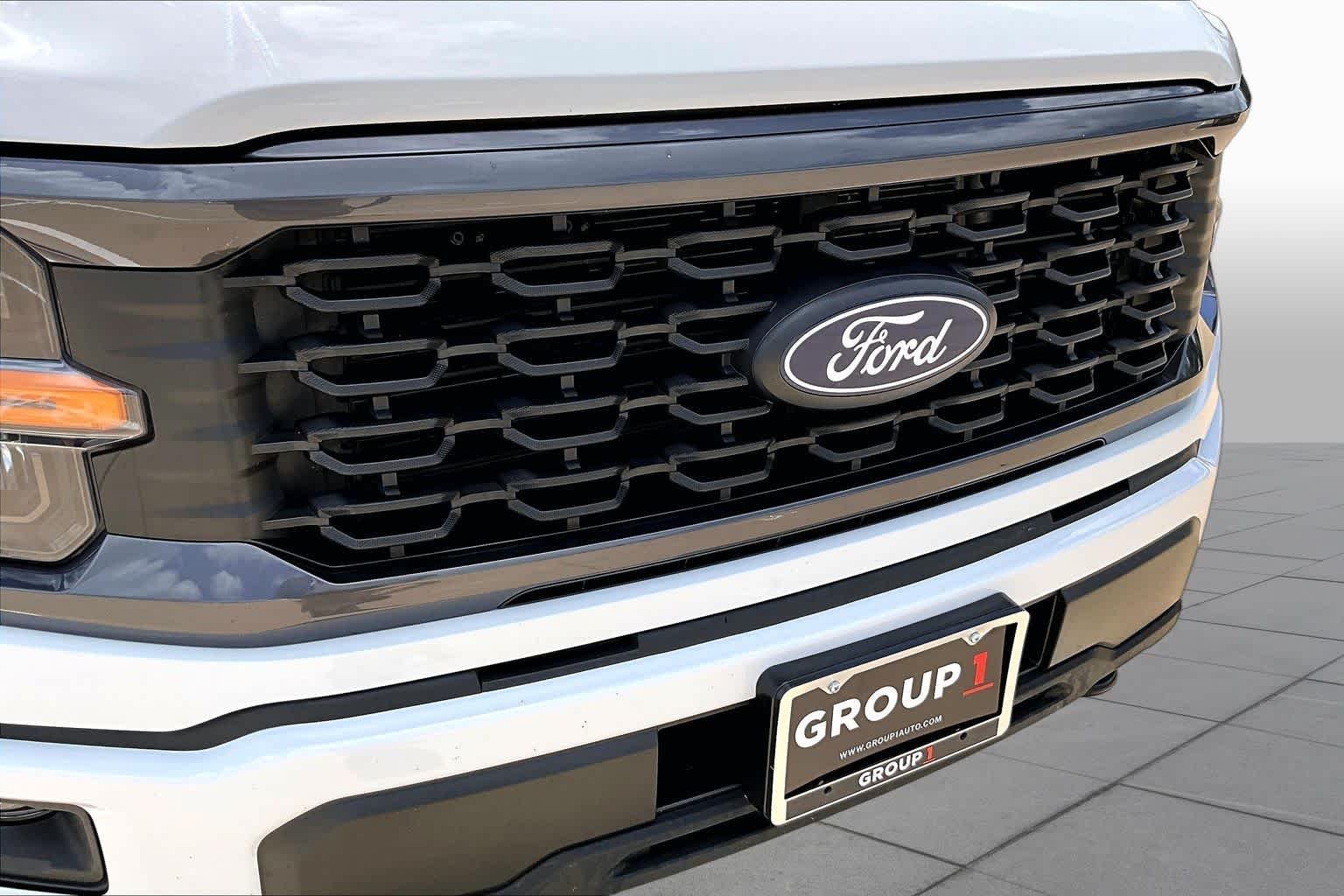 Used 2025 Oxford White Ford STX image 30
