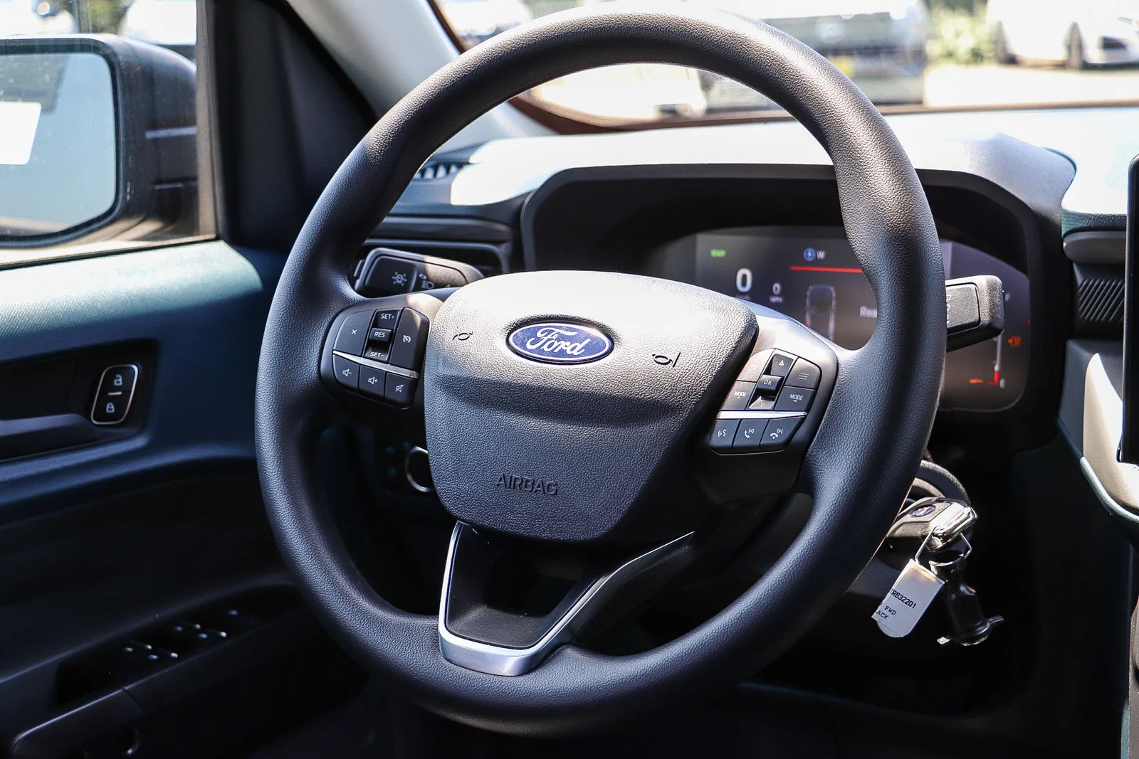 Used 2026  Ford XL image 19