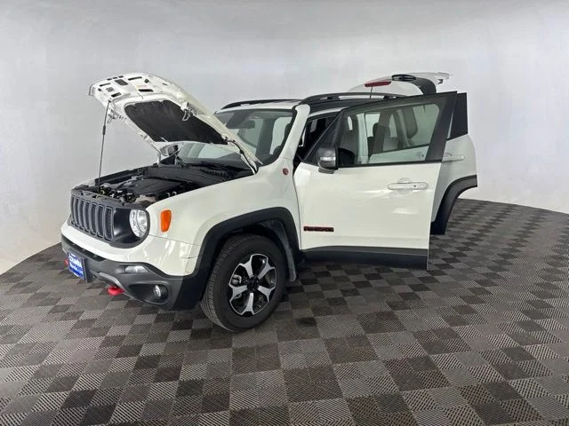 Used 2019 White Jeep Trailhawk image 12