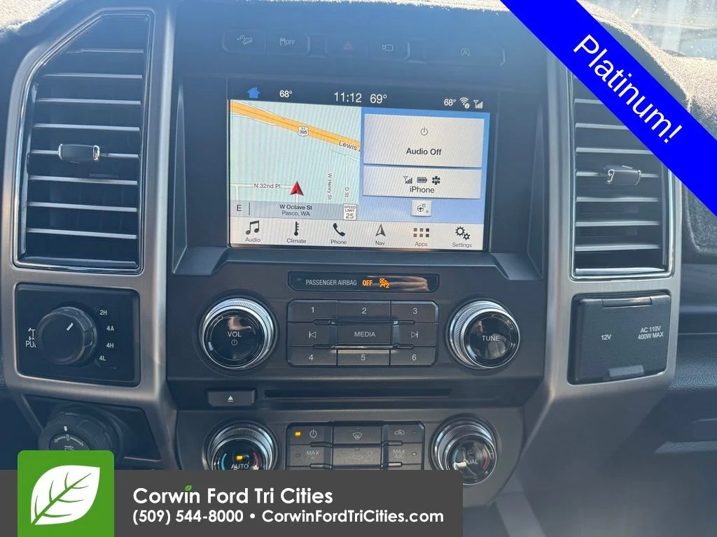 Used 2018 White Platinum Tri-Coat Metallic Ford Platinum image 10