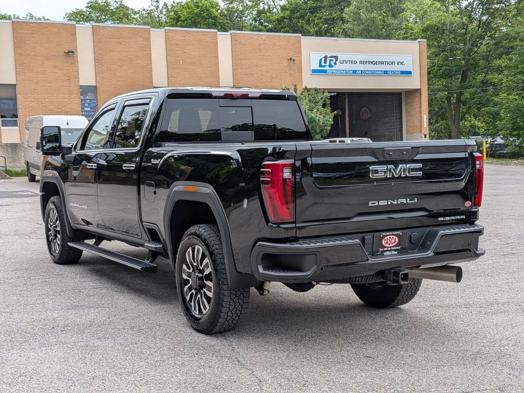Used 2026 Black GMC Denali Ultimate image 9