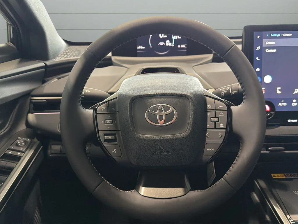 New 2026 Midnight Black Metallic Toyota  XLE image 32