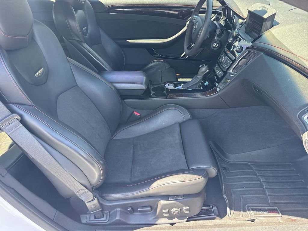 Used 2015 White Cadillac Base image 13