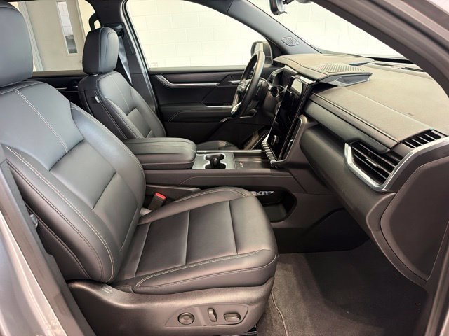 2026 GMC Acadia Elevation - Photo 11