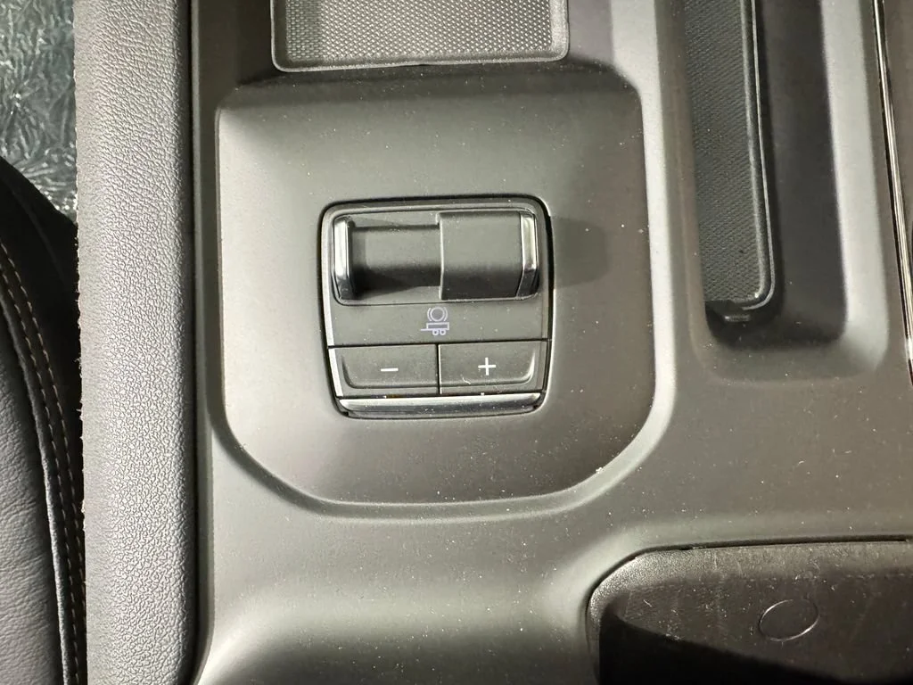 2026 GMC Sierra 2500HD AT4 - Photo 17