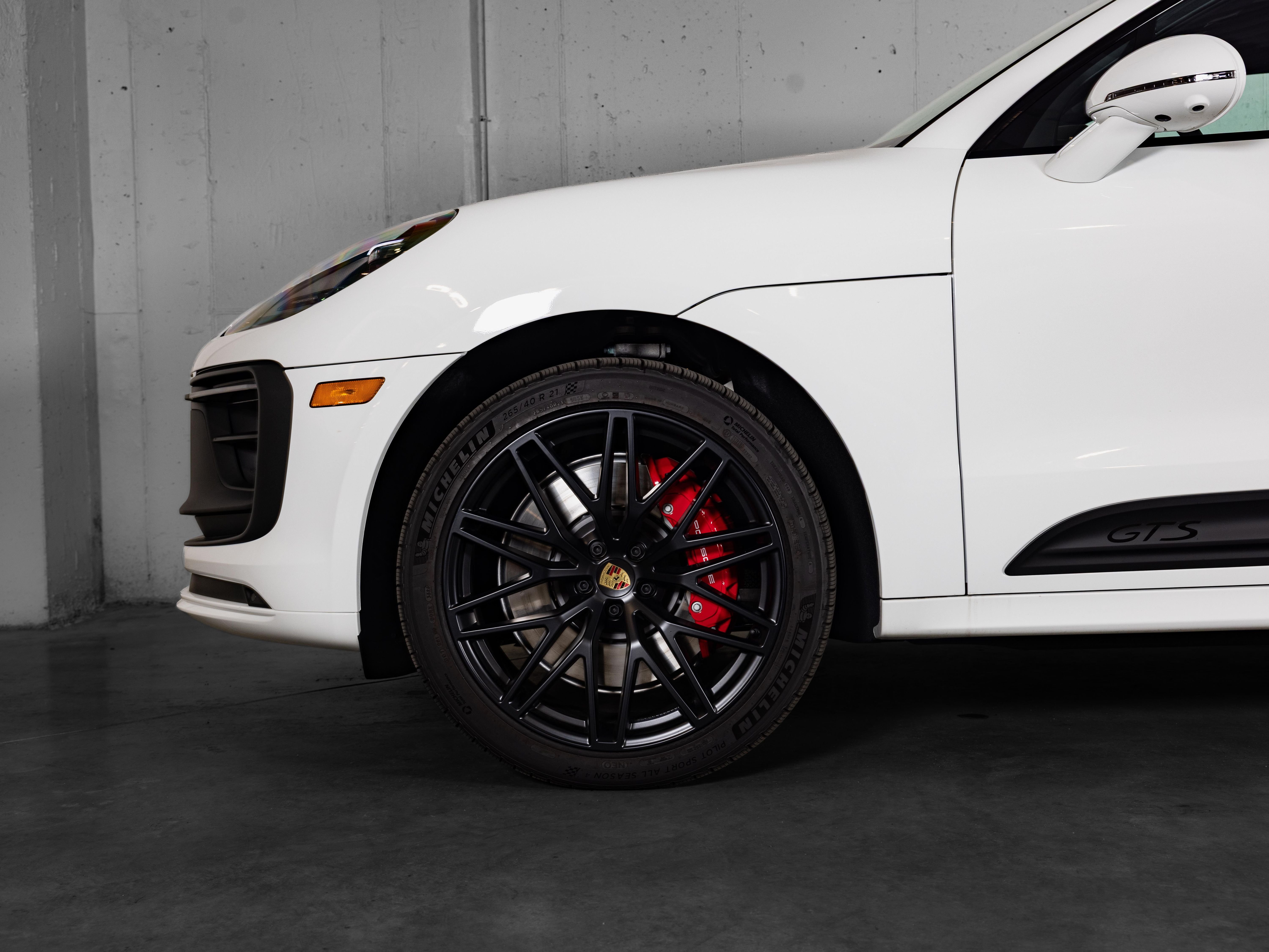2026 Porsche Macan GTS - Photo 12