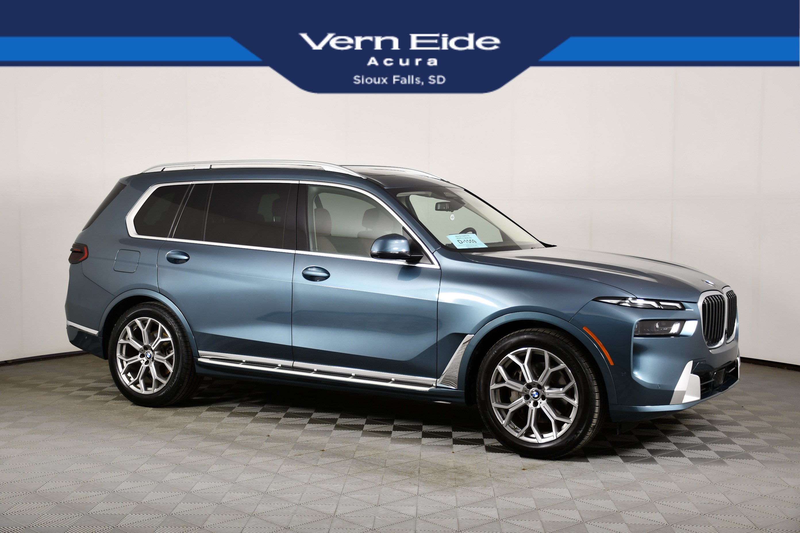 2025 BMW X7 xDrive40i's photo