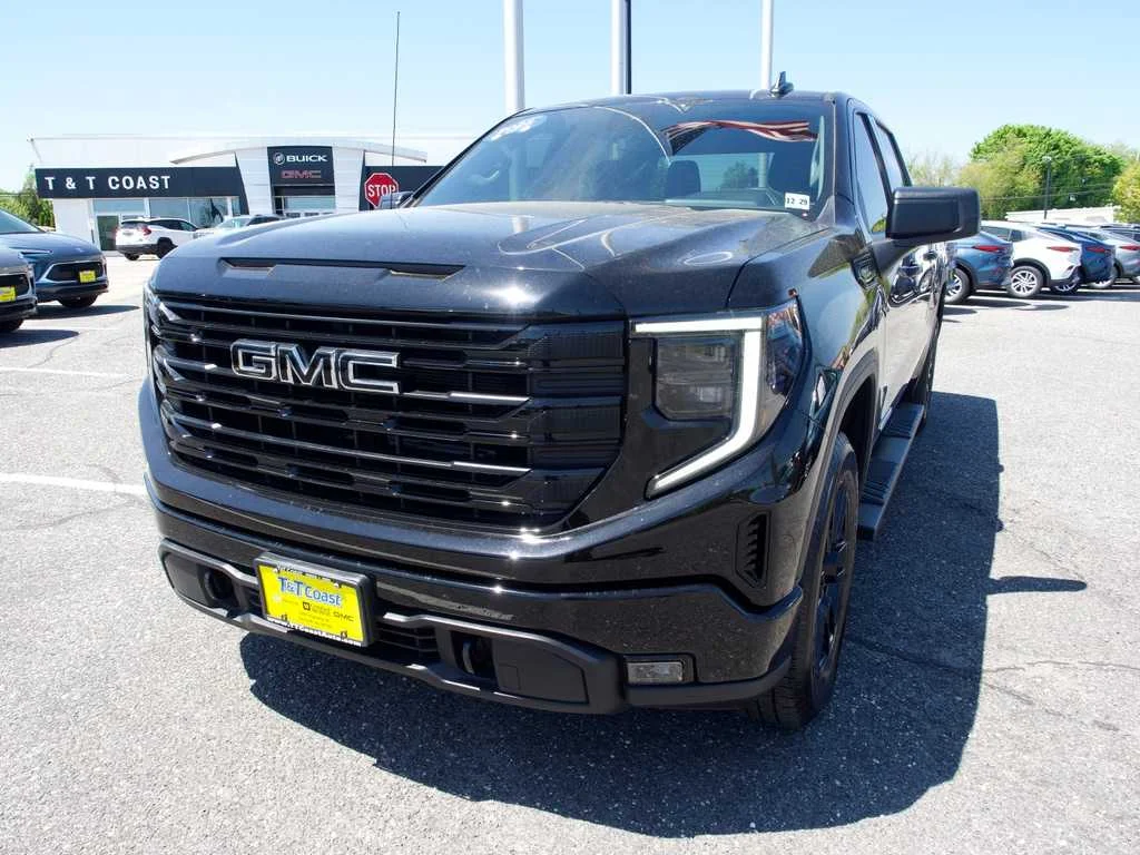 2025 GMC Sierra 4WD Crew Cab Std Box Elevation 3VL's photo