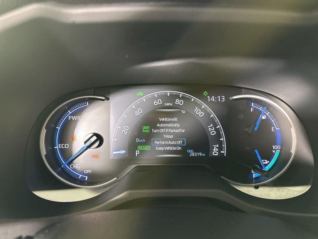 Certified Used 2023 Silver Sky Metallic Toyota SE image 4