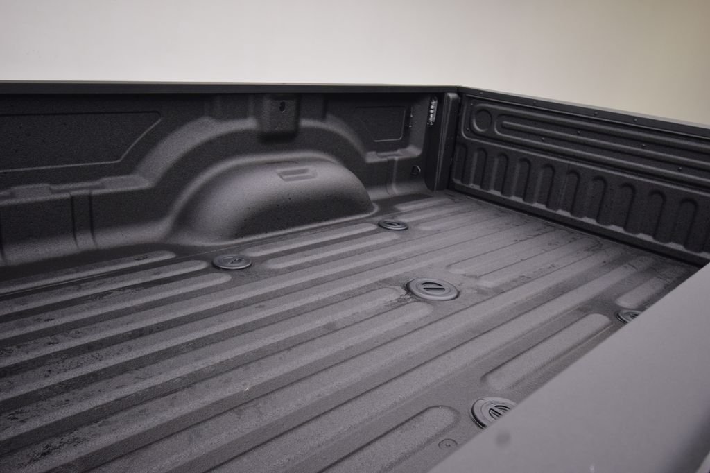 New 2026 Diamond Black Crystal Pearl-Coat Exterior Paint RAM Laramie image 12