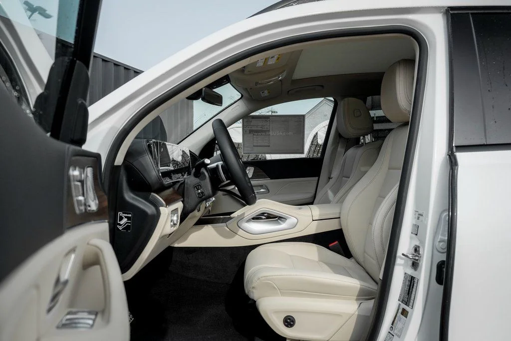 Certified Used 2026 Polar White Mercedes-Benz GLS 450 image 11