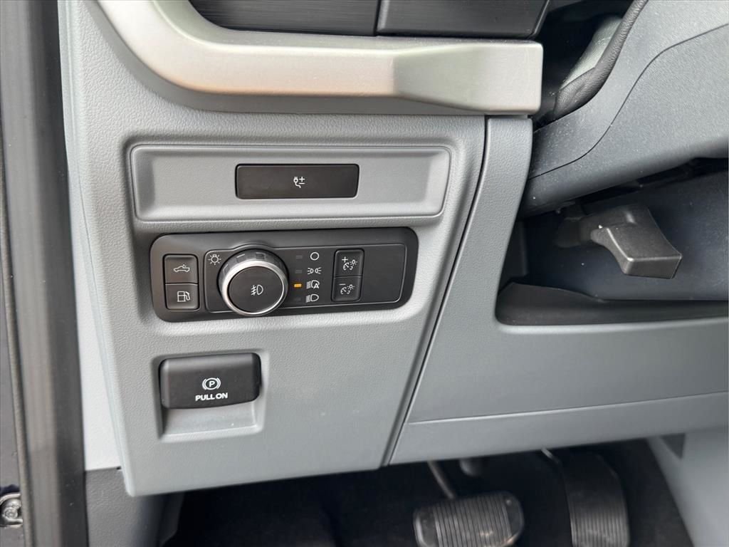 Used 2022 Blue Ford XLT image 18