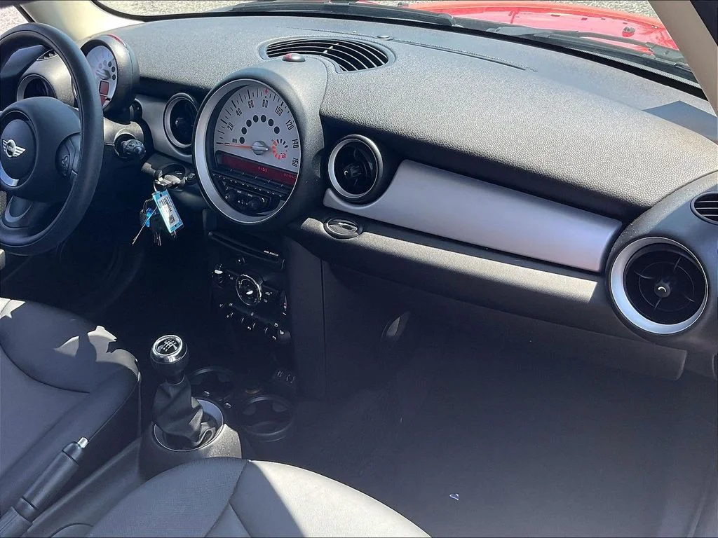 Used 2013 Red MINI Base image 14