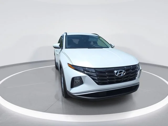 Used 2022 Gray Hyundai SEL image 3