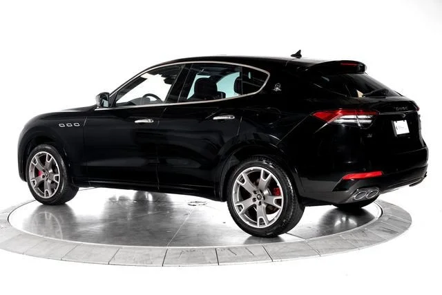 Used 2021 Nero Maserati  image 3