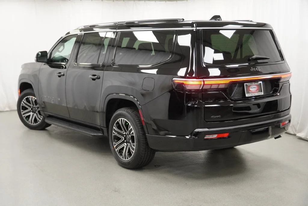 New 2027 High Gloss Black Paint Jeep  image 17