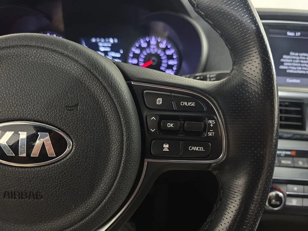 Used 2018 Horizon Blue Kia SX image 14