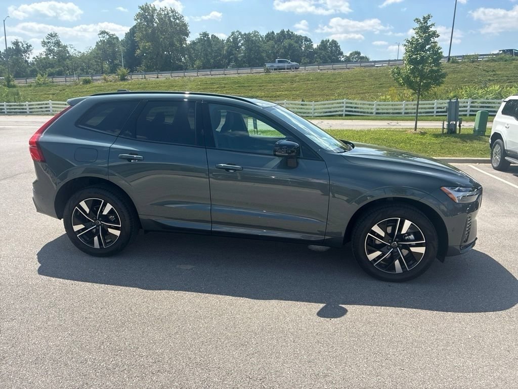 Used 2026 Forest Lake Volvo Plus image 2