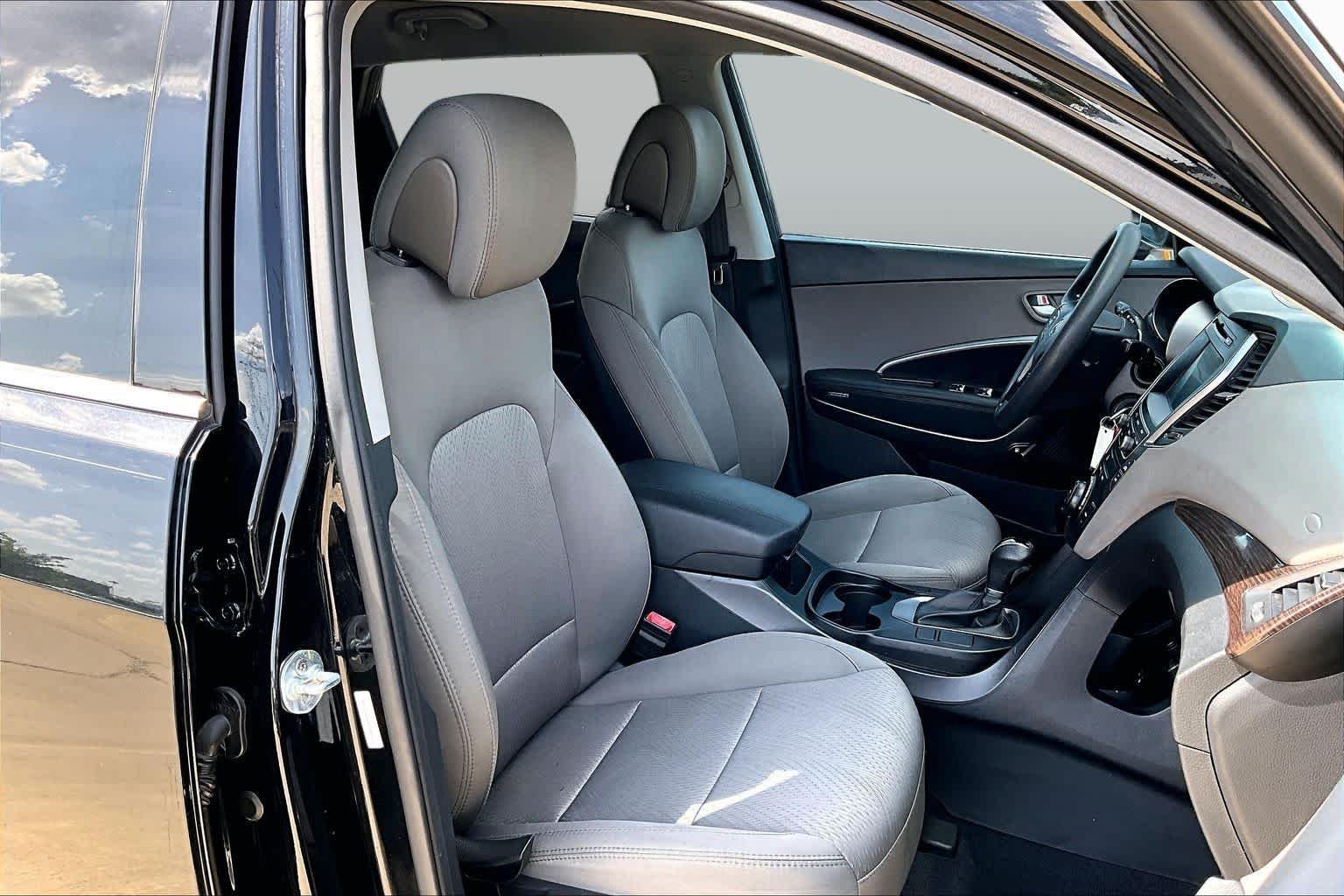 Used 2017 Twilight Black Hyundai 2.4L image 9