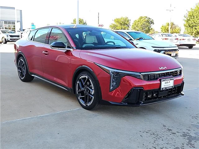 New 2026 Currant Red KIA GT-Line (IVT) image 4