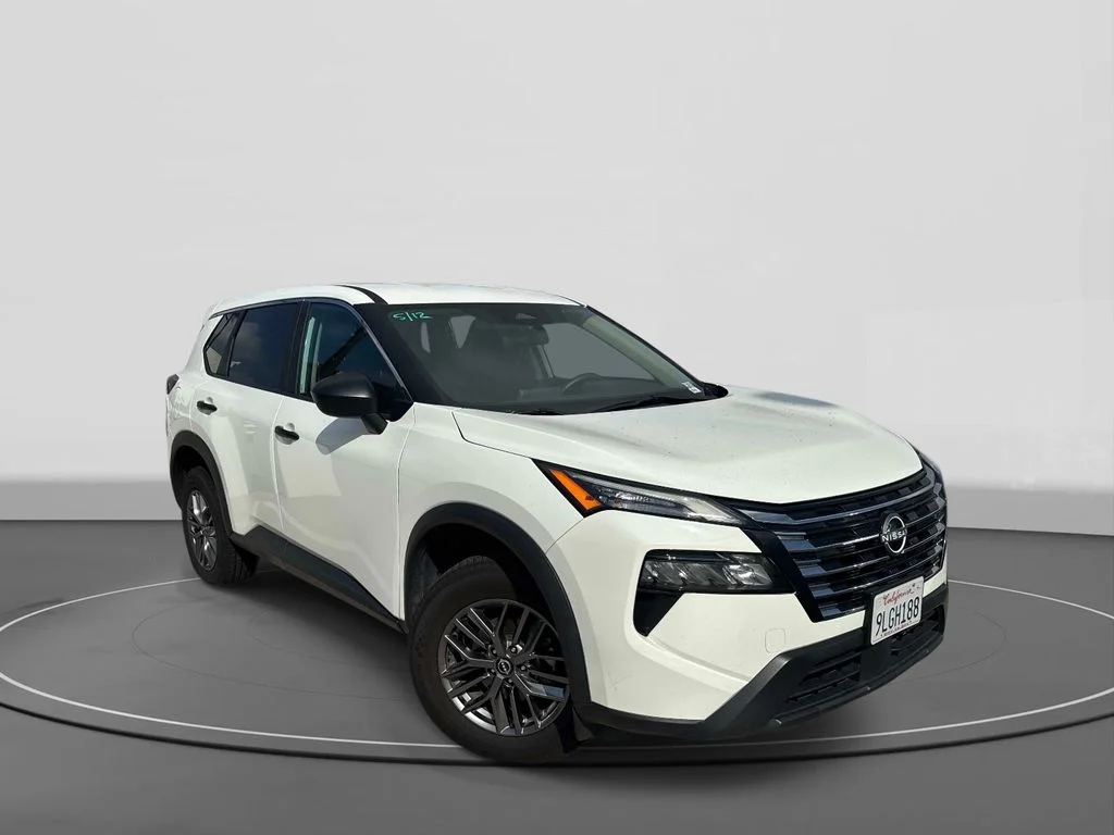 2024 Nissan Rogue S AWD's photo