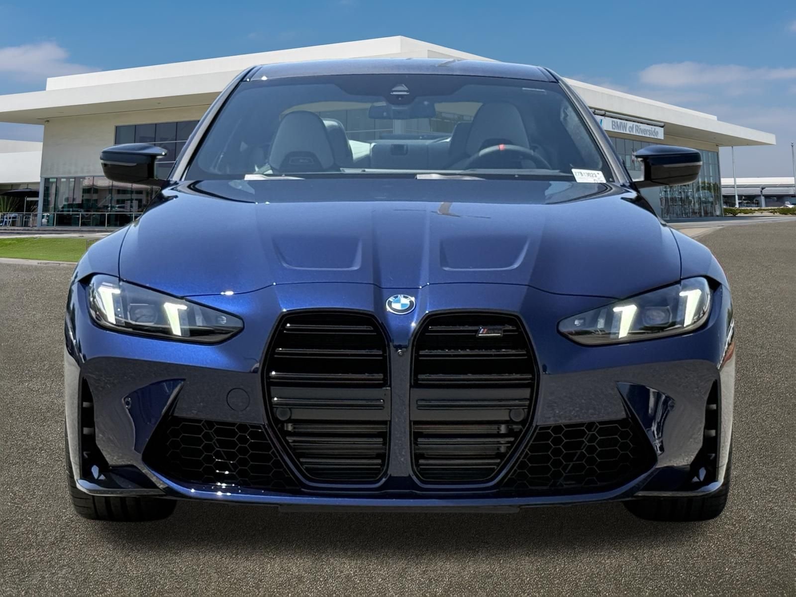 New 2027 Tanzanite Blue II Metallic BMW Competition image 3