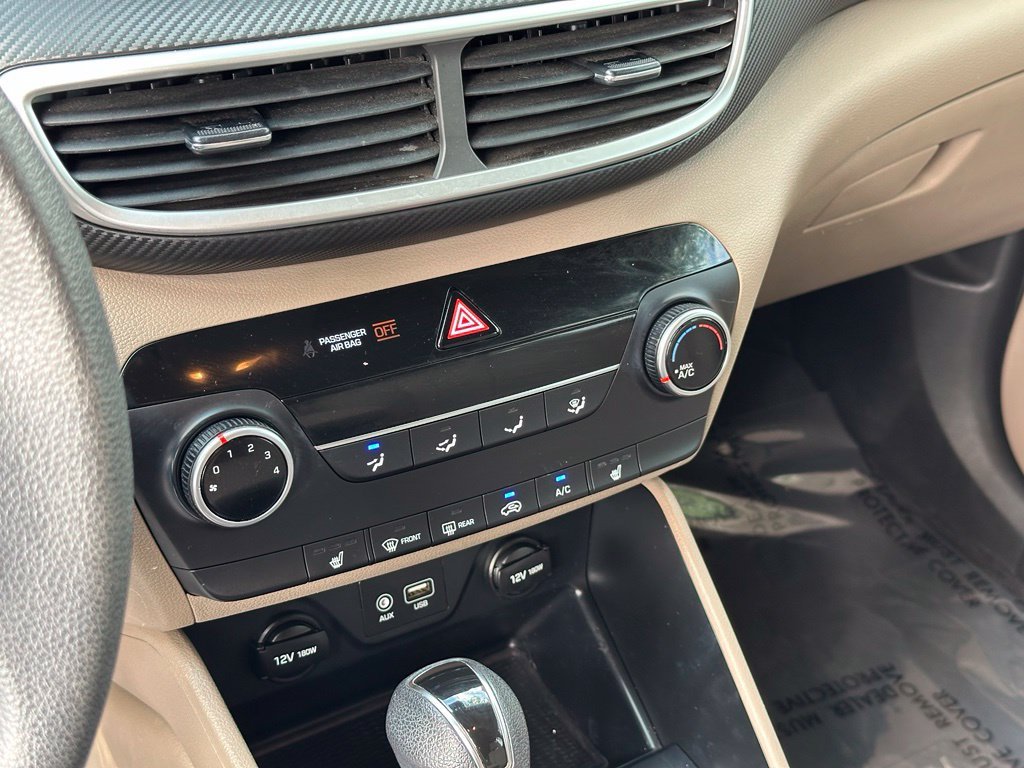 Used 2019 White Hyundai Value image 9