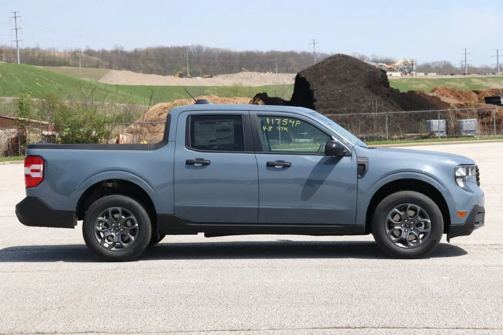 New 2026 Gray Ford XLT image 10