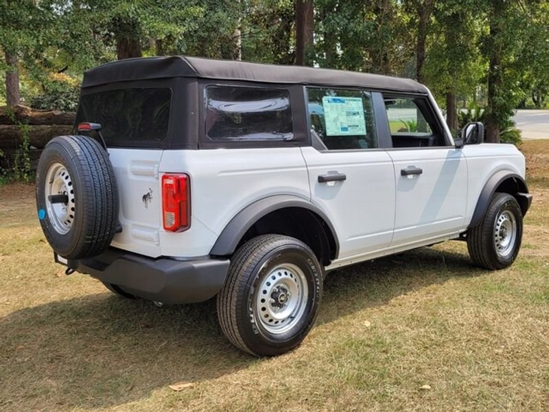 New 2025 Oxford White Ford Base image 10