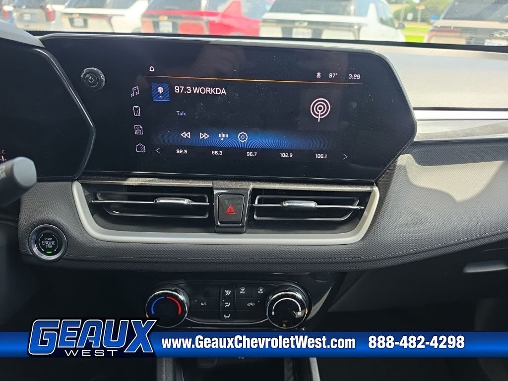 Used 2025 Gray Chevrolet LT image 16
