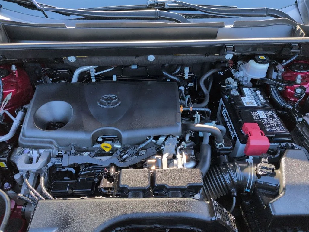 Used 2021 Red Toyota XLE Premium image 9