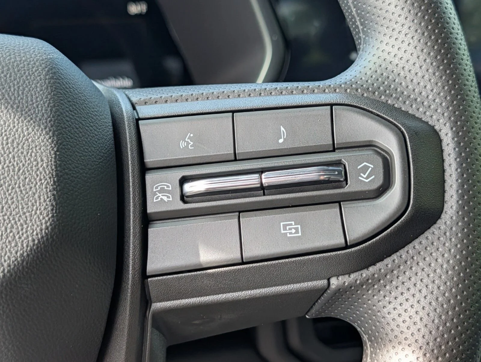 2026 Chevrolet Colorado Trail Boss - Photo 31