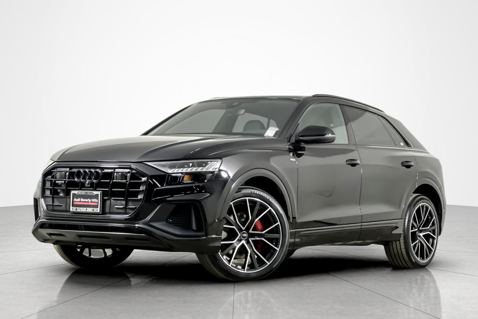 2023 Audi Q8 Premium Plus