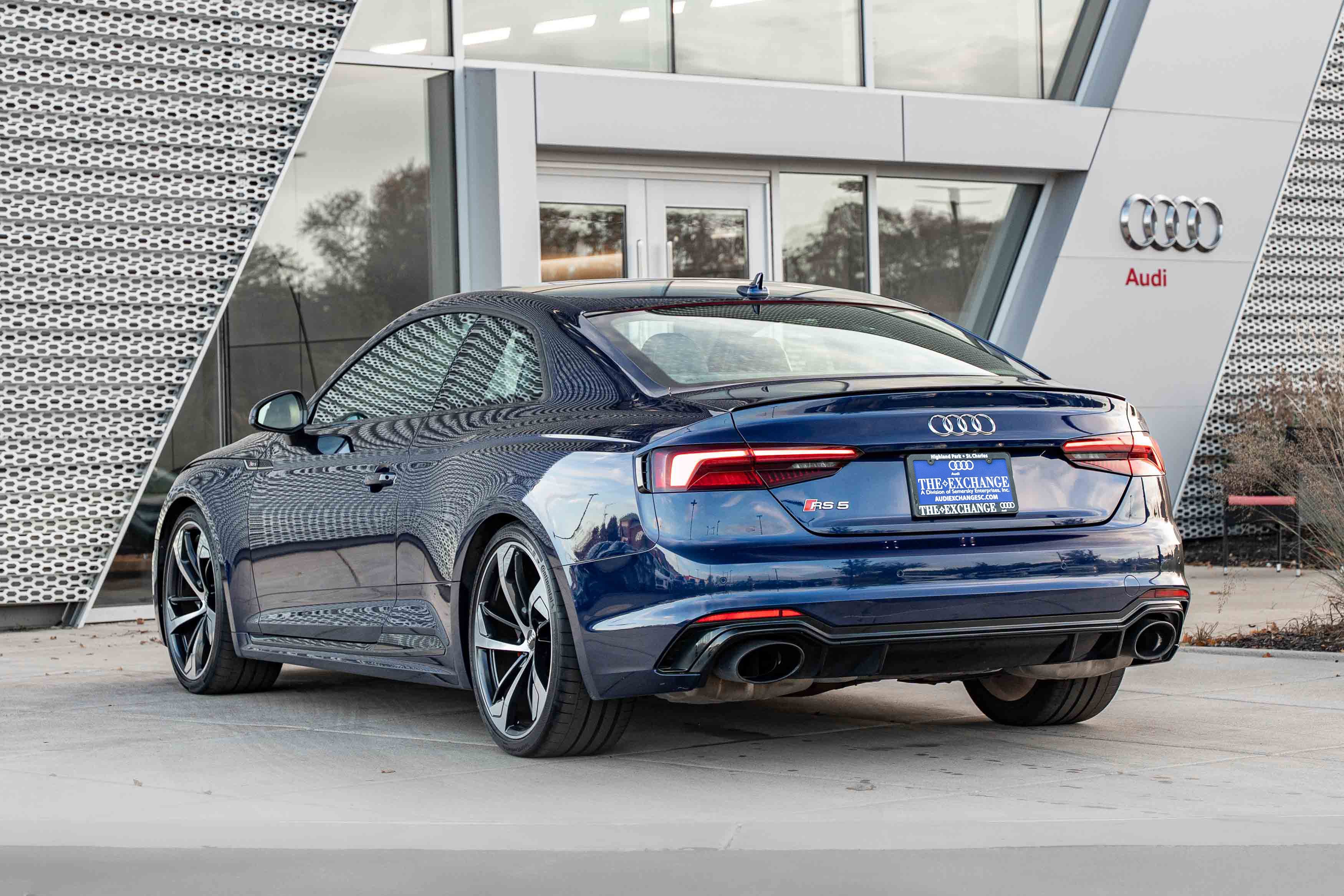 Used 2018 Navarra Blue Metallic Audi 2.9T image 5