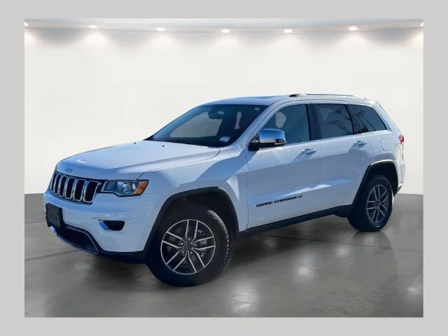 Used 2022 White Jeep Limited image 1