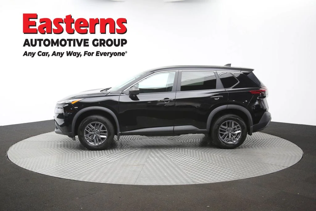 Used 2023 Black Nissan S image 61