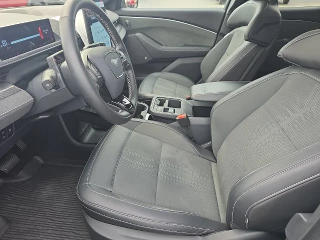 Used 2025 Beige Ford GT image 15