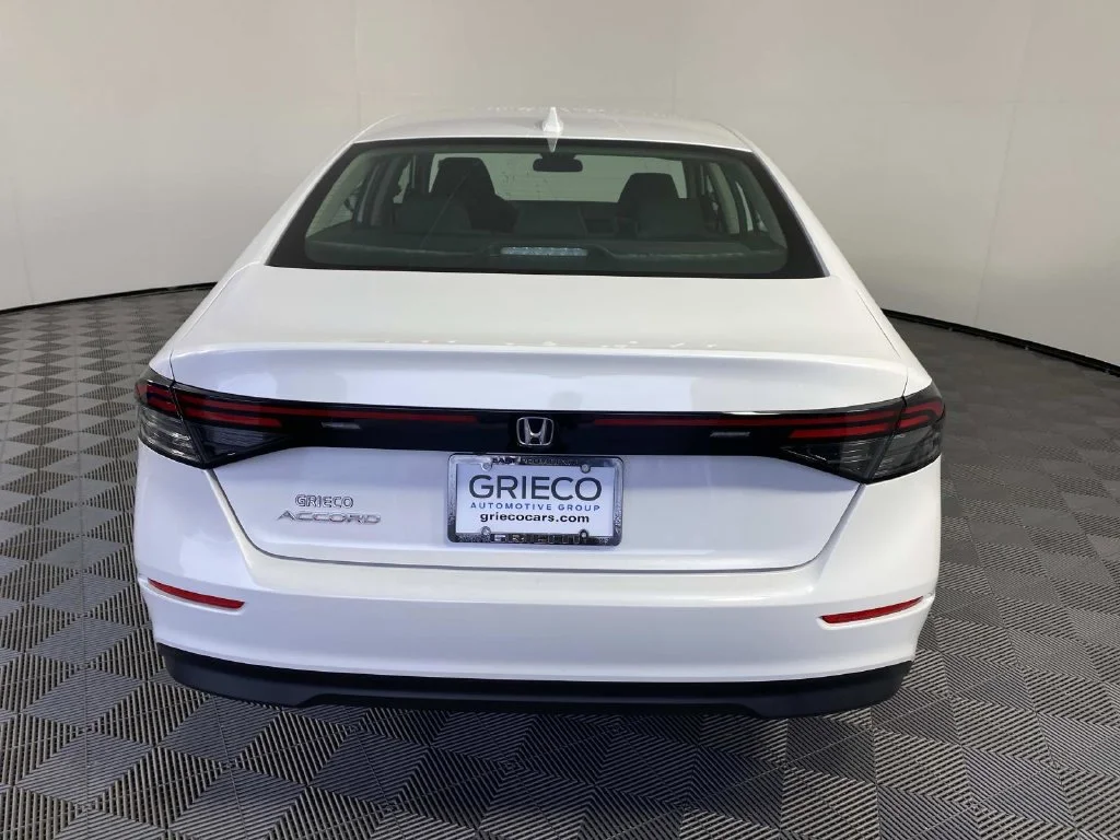 Used 2024 Solar Silver Metallic Honda EX image 7