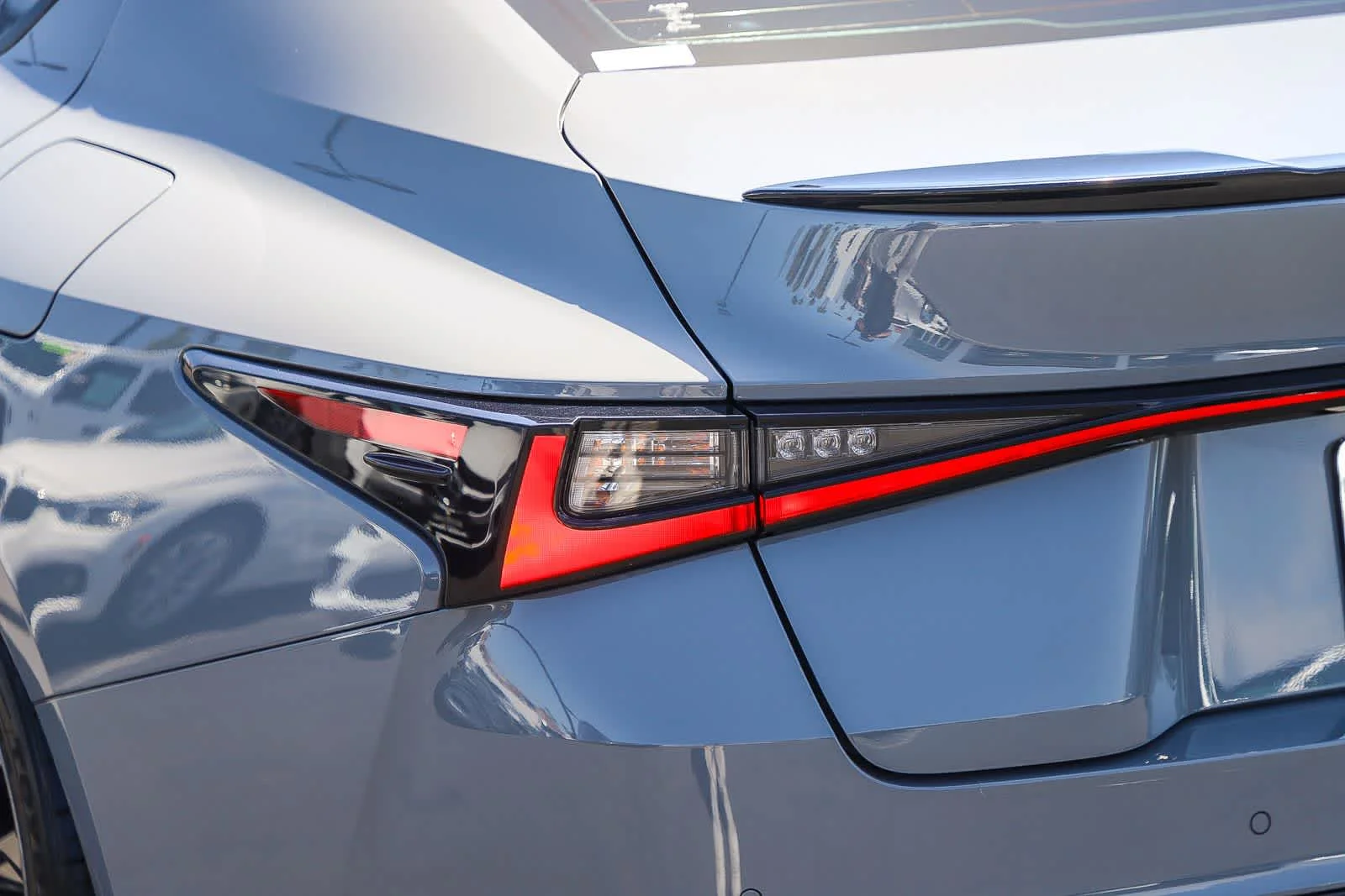 Used 2024 Incognito Lexus F SPORT image 9