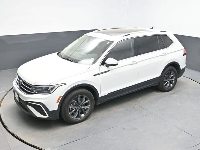 Used 2022 White Volkswagen 2.0T SE image 21