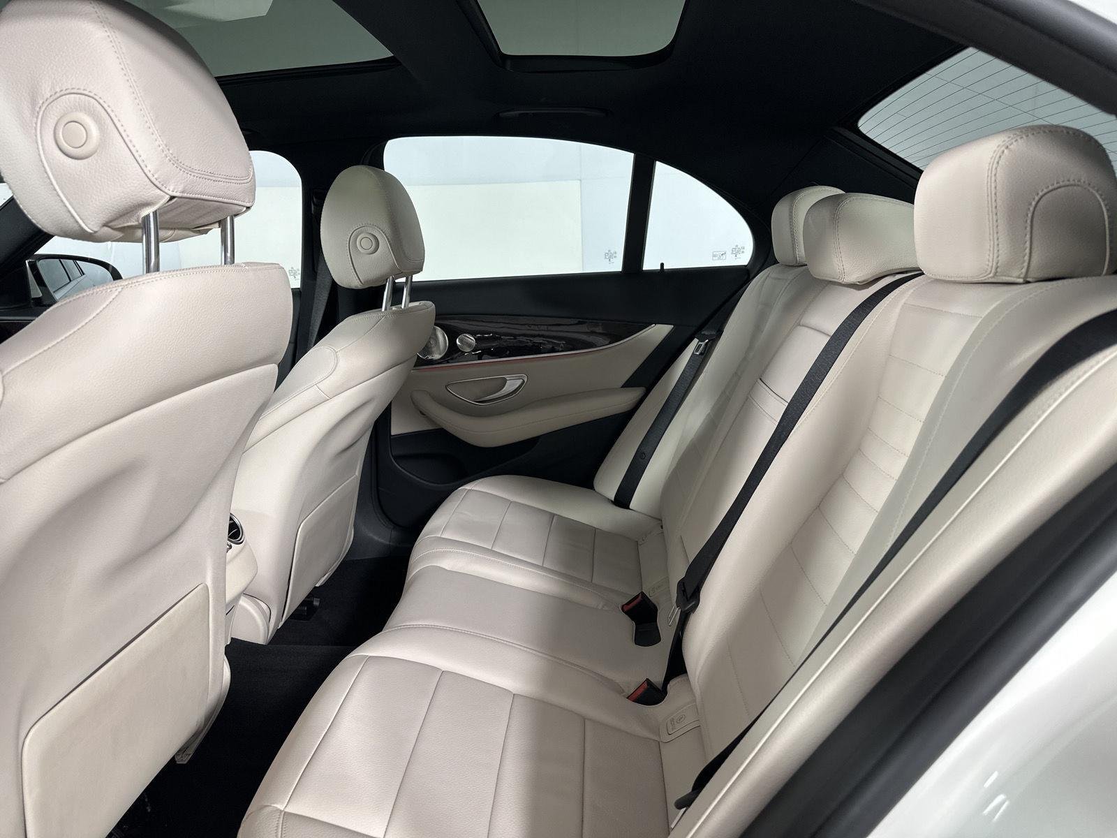 Used 2023 MANUFAKTUR Diamond White Mercedes-Benz E 450 image 17