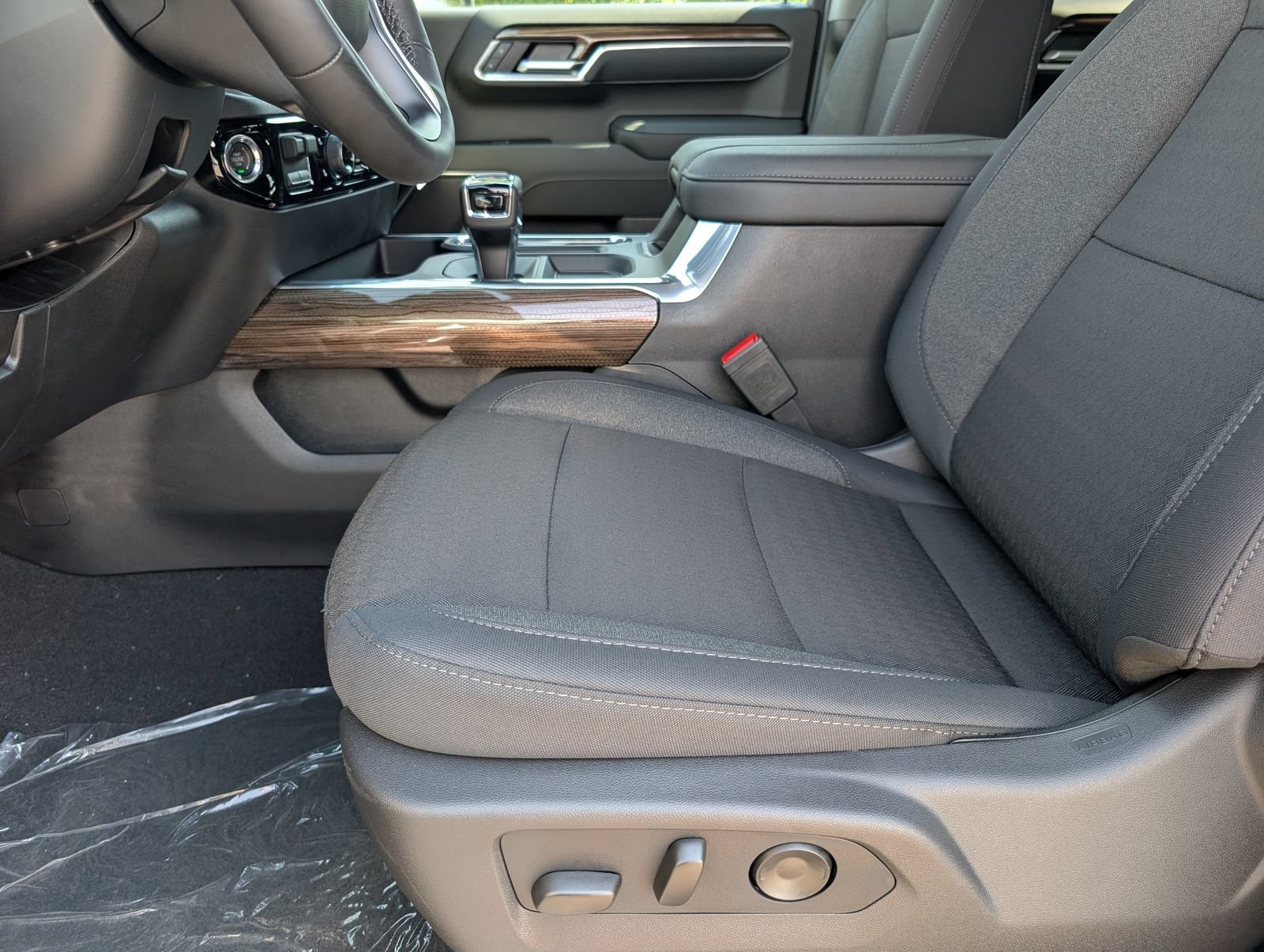2026 Chevrolet Silverado 1500 LT - Photo 8