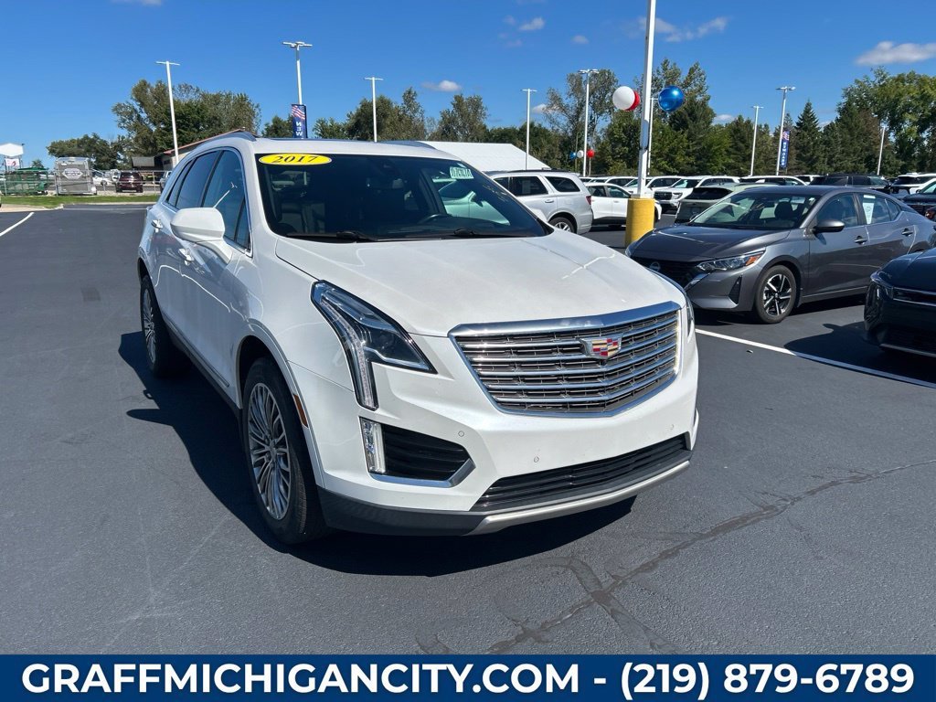 Used 2017 CRYSTAL WHITE TRICOAT Cadillac Platinum AWD image 5