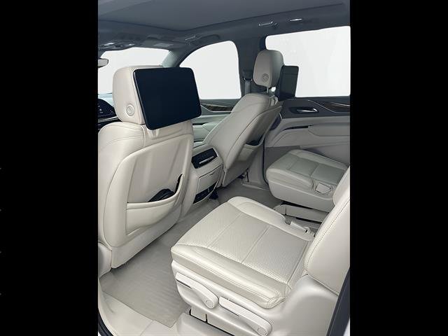 Certified Used 2024 Crystal White Tricoat Cadillac Sport Platinum image 9