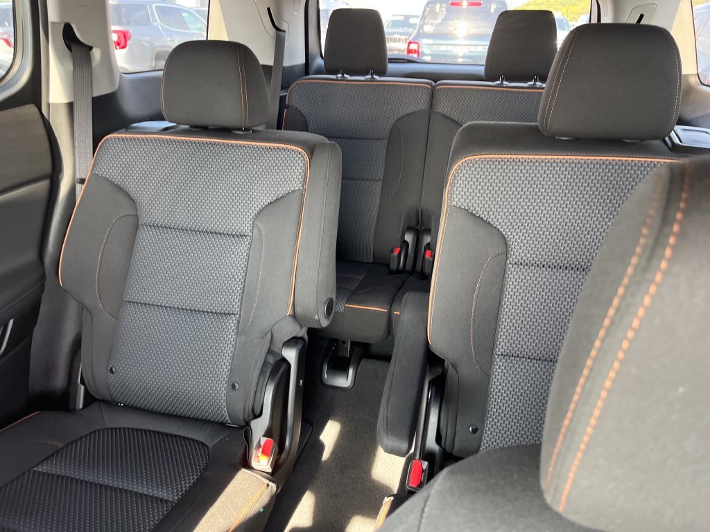 Used 2023 Silver GMC AT4 image 13