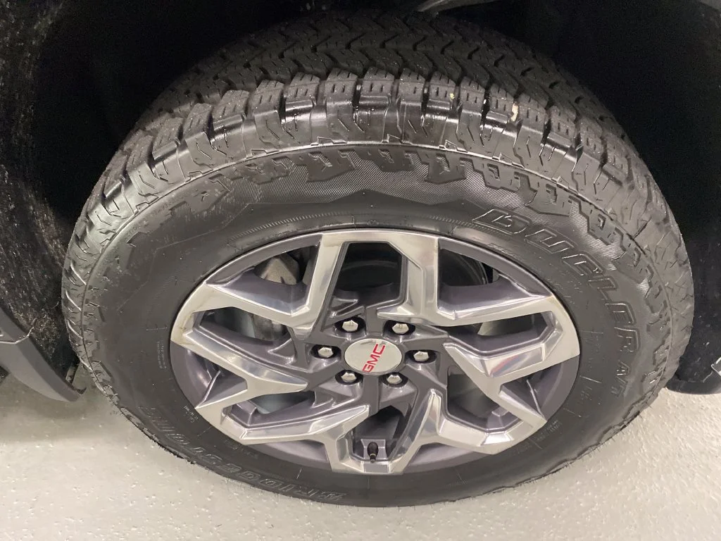 Used 2025 Black GMC SLT image 4