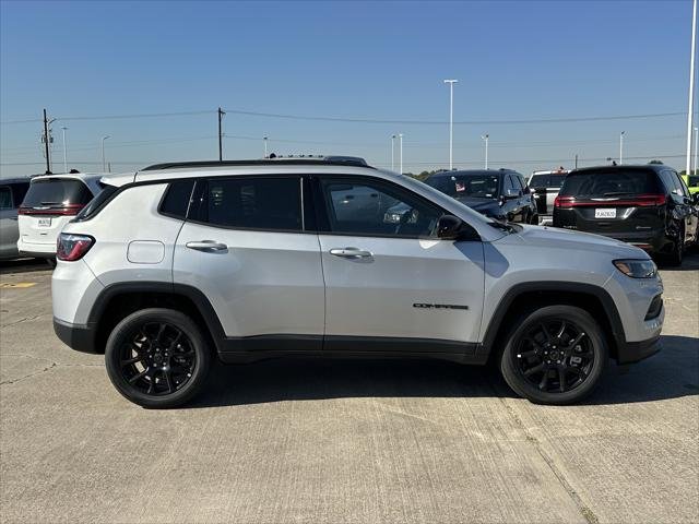New 2026 Silver Zynith Metallic Clear-Coat Exterior Paint Jeep Latitude image 4